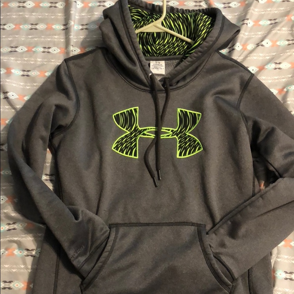 Under Armour sweatshirt